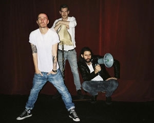 MIIKE SNOW Concert